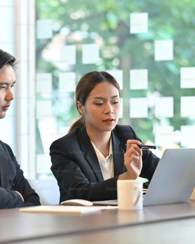 premium_photo-1661420128622-4a5267435ce4